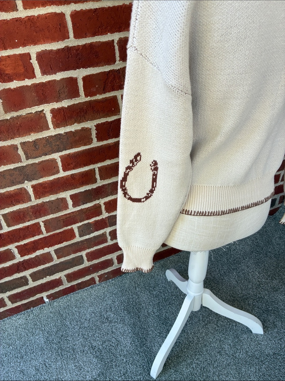 Women’ Western Whipstitched Cream Sweater - Picture 8 of 13
